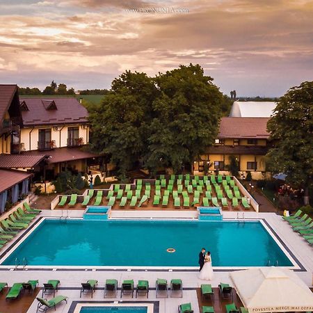 Green Garden Resort Odobest Kültér fotó